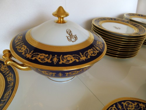 Argenterie et Arts de la table  - Bleu de four Haviland Imperator, service complet en porcelaine de Limoges