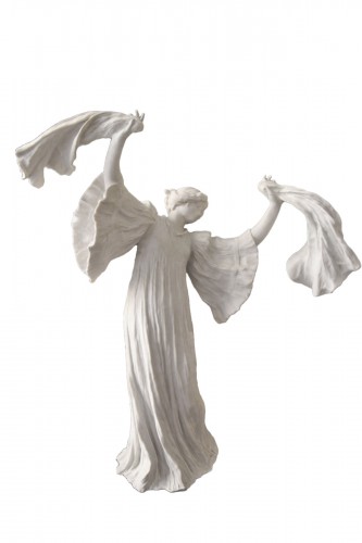 La danse, bicuit Art nouveau d'après Raoul Larche (1860-1912)