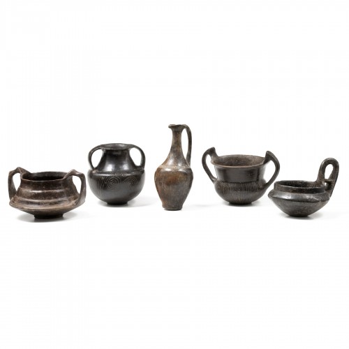 Cinq vases miniatures, 8e-7e siècle avant J.-C.
