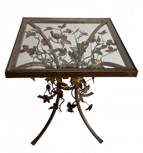 Patinated Iron Pedestal Table Decor Plant With Birds