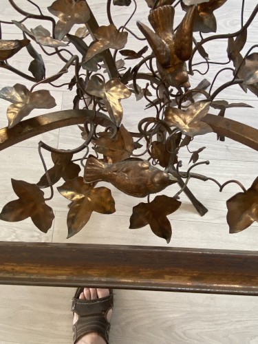 Antiquités - Patinated Iron Pedestal Table Decor Plant With Birds