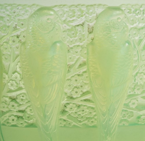 20th century - René Lalique - Peppermint “Parakeets” cup 1931