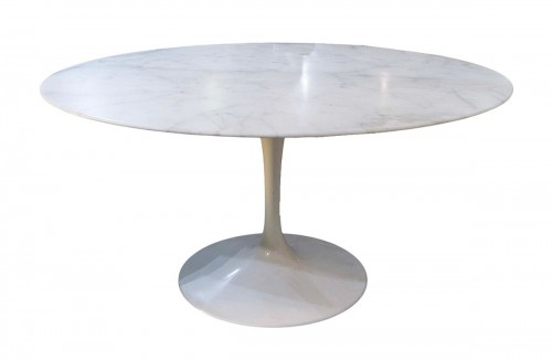 Eero SAARINEN Knoll International -  “Tulip” Calacatta marble Table