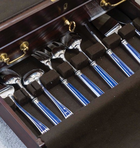 Antiquités - Christofle -  “Talisman blue lacquer” 144-piece cutlery tray