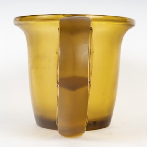 René Lalique,1926 - Vase "Pierrefonds" teinté jaune ambre - Alexia Say