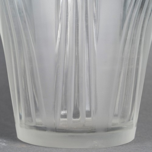 Verrerie, Cristallerie  - Marc Lalique 1950 - Vase en cristal "Sirius" dit aussi "Comètes"