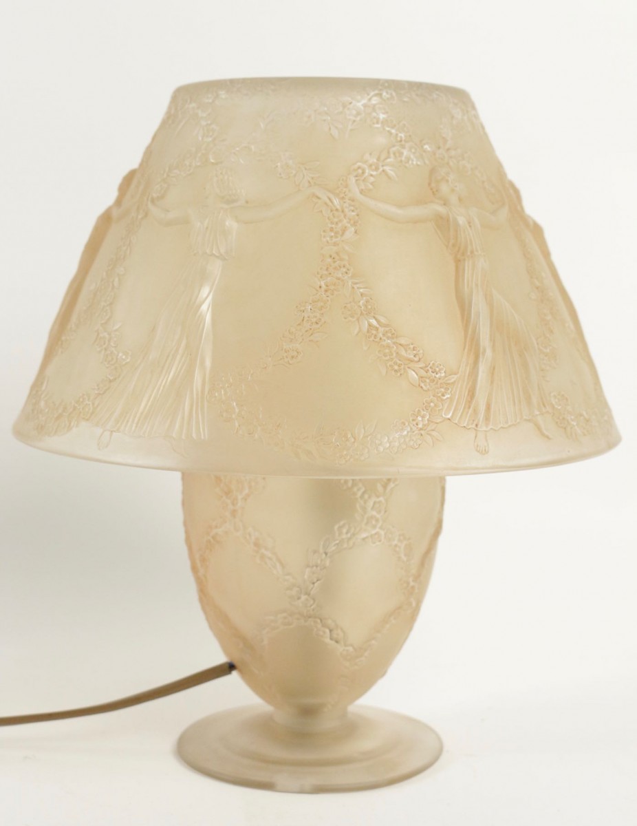 René LALIQUE (1860-1945) - Lamp 