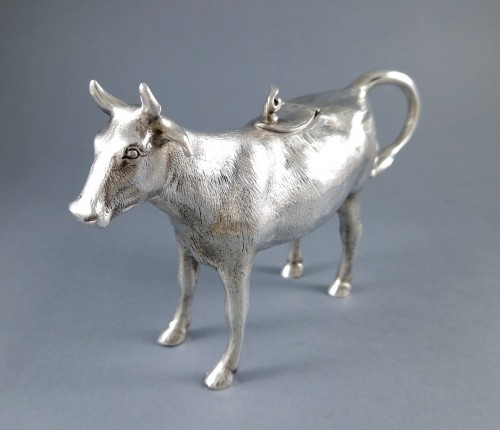 20th century - Cow Creamer In Sterling Silver