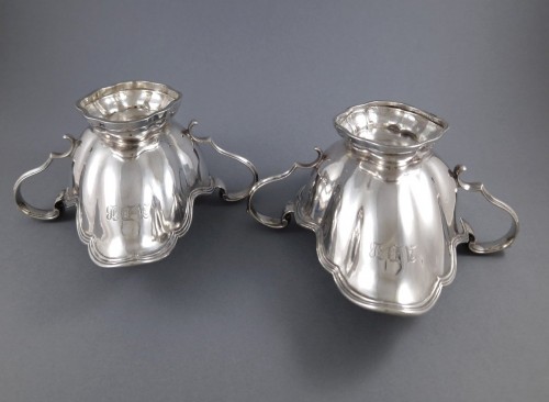 XVIIIe siècle - Paire de saucières en argent massif et vermeil, Belgique Malines 1759 