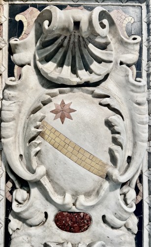 Pair de heraldry sculptures carved in carrara marble - 