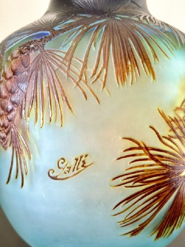 20th century - Emile Gallé - &quot;Pine cones&quot; vase