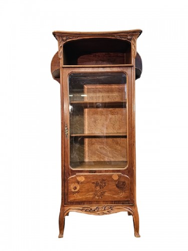 Camille Gauthier - Art nouveau "Coquelicots" display cabinet