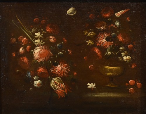 Paire de natures mortes de fleurs, école italienne du 17e siècle - Tableaux et dessins Style Louis XIV