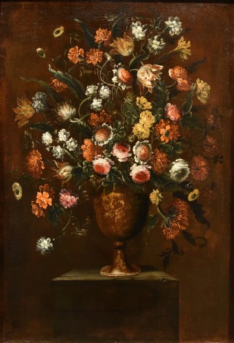 Andrea Scacciati (1642-1710), Composition de fleurs dans un vase en relief (1 de 3) - Tableaux et dessins Style Louis XIII