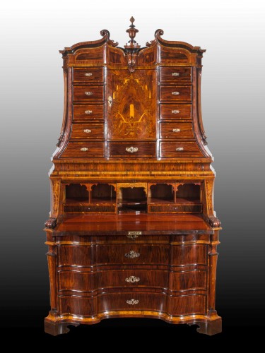 Bureau cabinet, Rome deuxième quart du XVIIIe siècle - Mobilier Style Louis XV