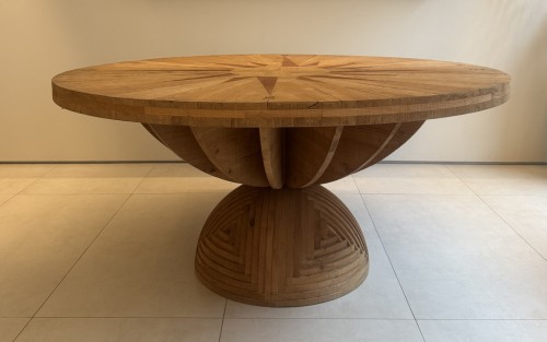 XXe siècle - Mario Ceroli ( né en1938) table "Rosa dei venti" 1973