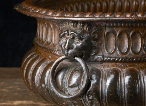 Curiosities  - Embossed copper basin, Italy, 16th century