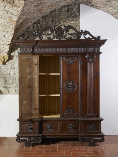 Furniture  - Farnesiano wardrobe, Parma 17th century