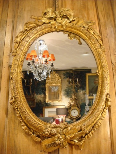 Miroir Louis XVI en bois sculpté - Miroirs, Trumeaux Style Louis XVI