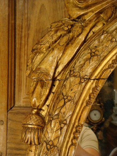 Louis XVI - Miroir Louis XVI en bois sculpté