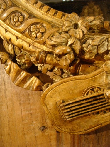 Antiquités - Miroir Louis XVI en bois sculpté