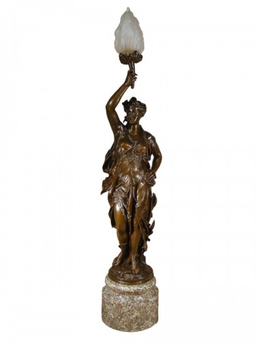 Femme porte torchère en bronze - Jean Louis Grégoire (1840 – 1890)