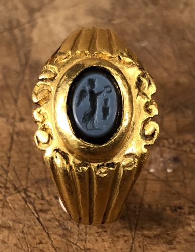 BC to 10th century -  Roman Gold Ring 