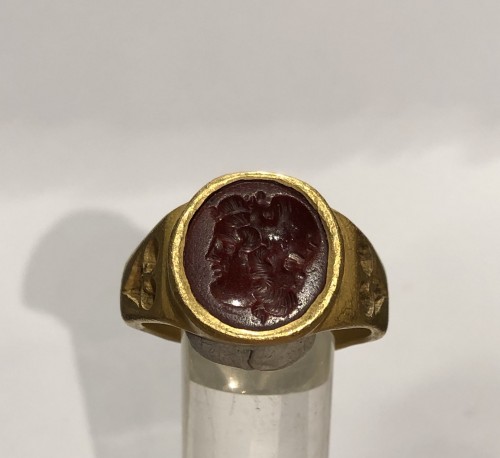 BC to 10th century - Roman Opus Interrasile Gold Ring with a Gryllus