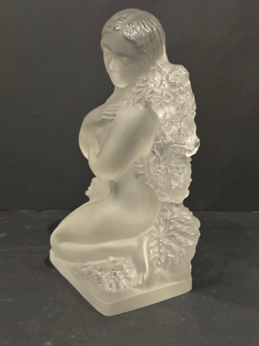 Femme en verre moulé Signé René Lalique - Art nouveau