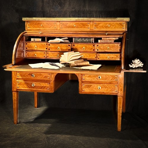 Important Bureau cylindre de Château XVIIIe - Mobilier Style Louis XVI