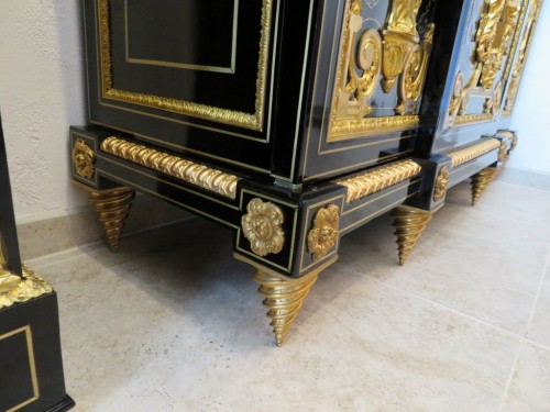 Mobilier Buffet - Meuble à trois portes marqueterie Boulle signé Béfort Jeune