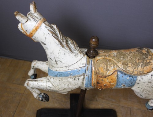 Cheval de manège en bois sculpté - Objet de décoration Style Napoléon III