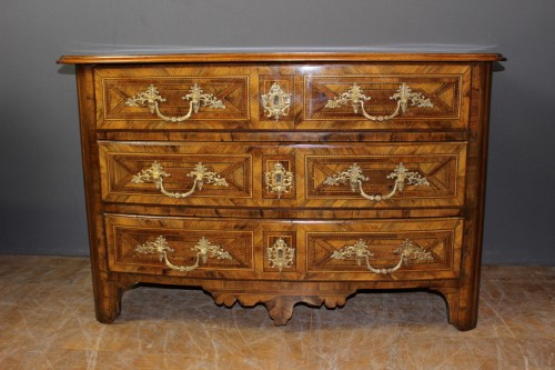 Louis XIV - Commode Louis XIV en marqueterie de noyer