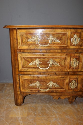 Antiquités - Commode Louis XIV en marqueterie de noyer