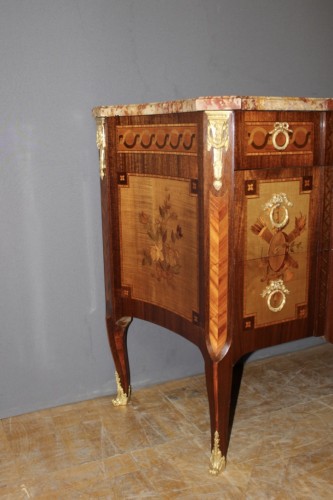 Mobilier Commode - Commode en marqueterie fin 19e