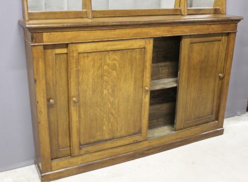 Antiquités - Art Nouveau bar with oak glass cabinet, circa 1900