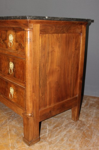 XIXe siècle - Commode en noyer XIX