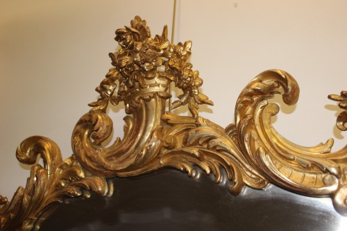 Important miroir Napoléon III en stuc doré - Miroirs, Trumeaux Style Napoléon III