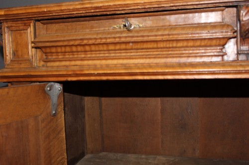 Antiquités - Louis XIII walnut sideboard, late 17th century