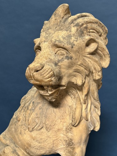 Paire de lions en terre cuite, époque Louis XV 18e siècle - Franck Baptiste Provence