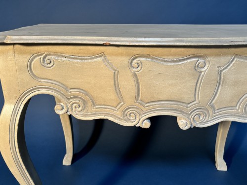 Mobilier Console - Table console galbée en noyer, Fourques époque Louis XV