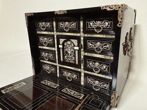 Louis XIV - Travel cabinet in ebony, ivory and silver, Milan circa 1650