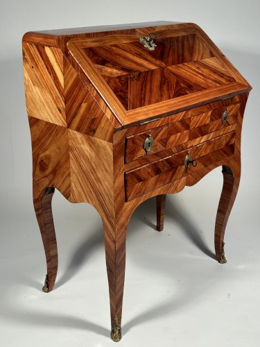 Mobilier Bureau et Secrétaire - Bureau d’enfant en bois de rose, Paris ép Louis XV