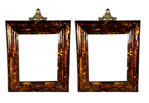 Pair of frames in tortoise, Napoli Circa 1850