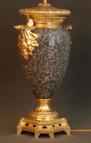 Paire de vases en granit et bronze XIXe - Antiquités Garnier