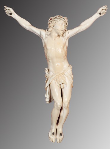 Antiquités - Christ provençal en ivoire époque Louis XV