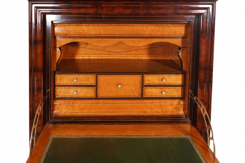 Mobilier Bureau et Secrétaire - Secrétaire en acajou flammé d’époque Louis Philippe