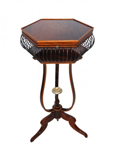 Knitting table in rosewood and lemonwood from the Charles X period