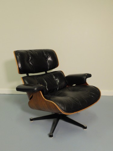 Sièges Fauteuil & Bergère - Fauteuil Lounge chair et son ottoman par Eames - 1978