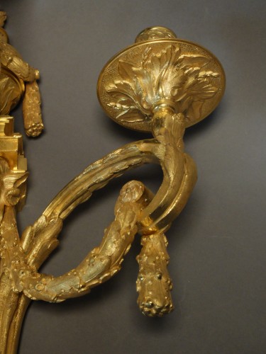 Antiquités - Pair of Louis XVI period ram sconces by Delafosse 